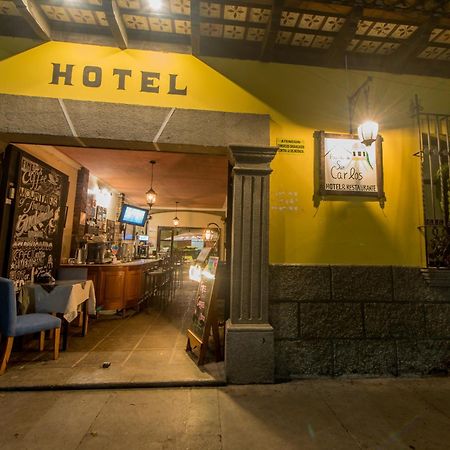 Posada De San Carlos Del Parque Антигуа-Гватемала Экстерьер фото
