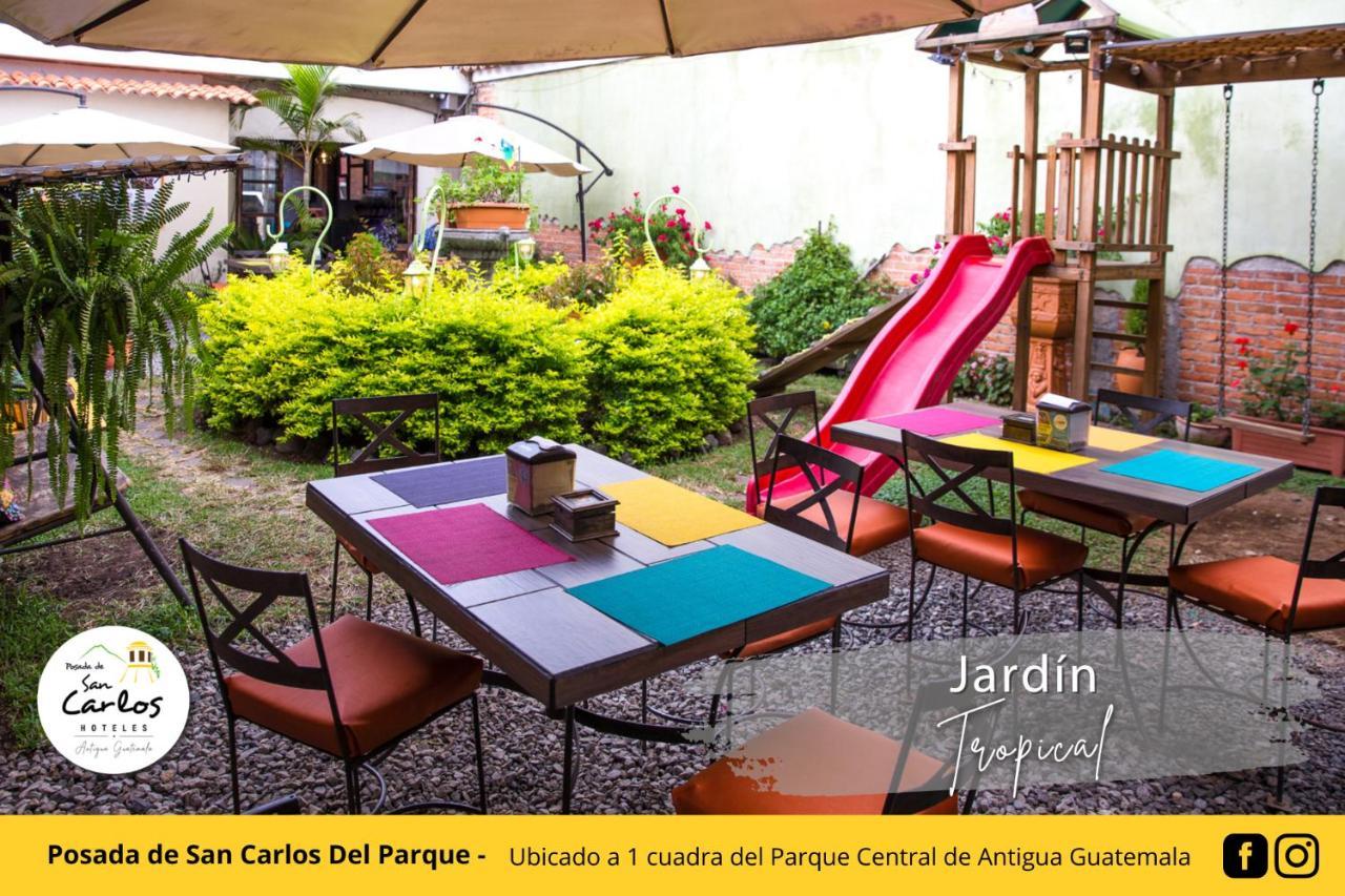 Posada De San Carlos Del Parque Антигуа-Гватемала Экстерьер фото